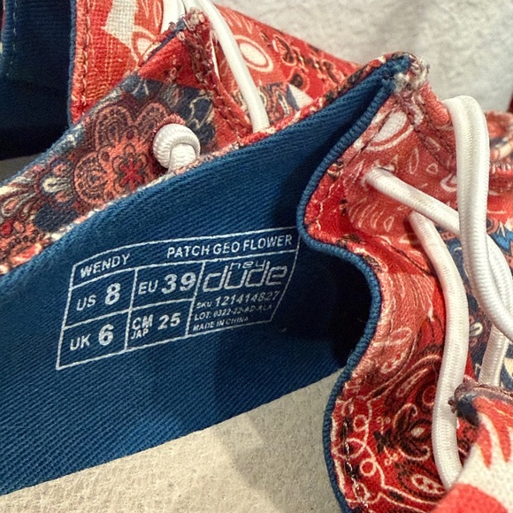 Hey Dude Red and Blue Paisley Sneakers size 8 - Picture 2 of 3
